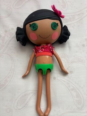 Lalaloopsy - Black Hair with Green Outfit